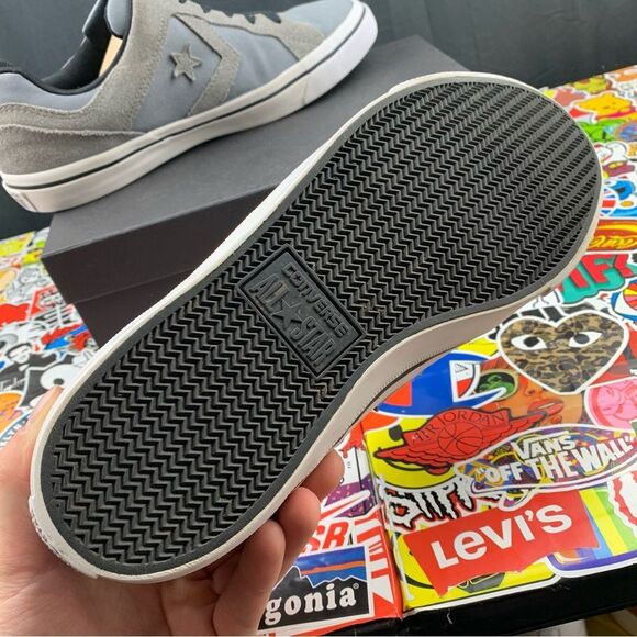 Converse Low Suede Star Size 10.5 Women's - Picture 5 of 11